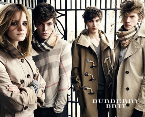 burberry fashion campaigns.